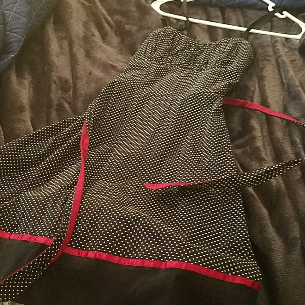 Dress - Picture 2 of 3